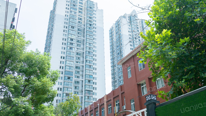 海山友谊城外景图