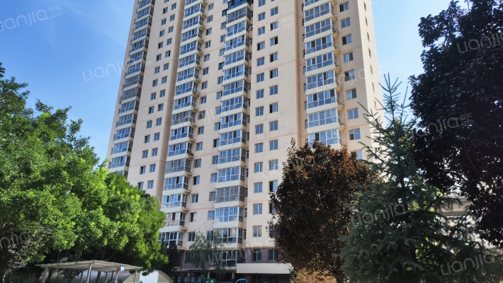 西固花园小区外景图