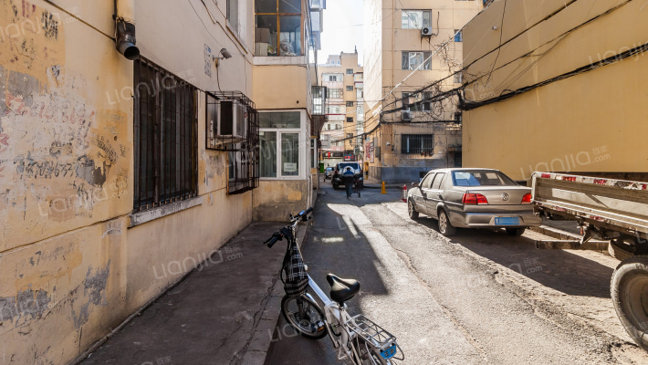 法院小区外景图