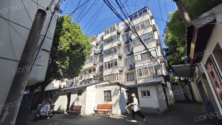 内马路7号外景图