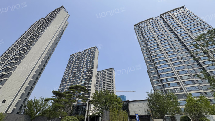 龙湖天曜城外景图