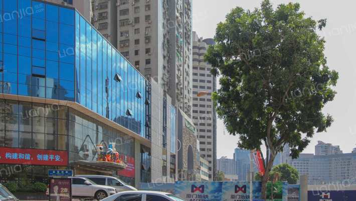 香江大花园外景图