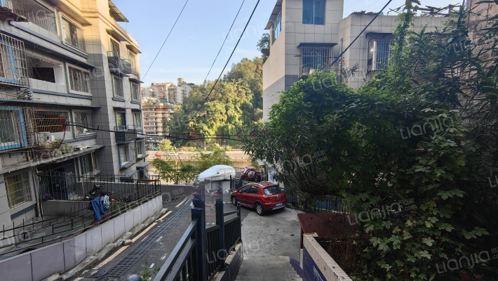 头桥路123号外景图