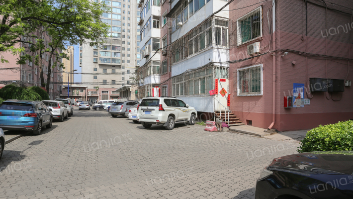 省艺校宿舍外景图