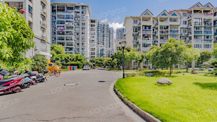 新田园七组团外景图