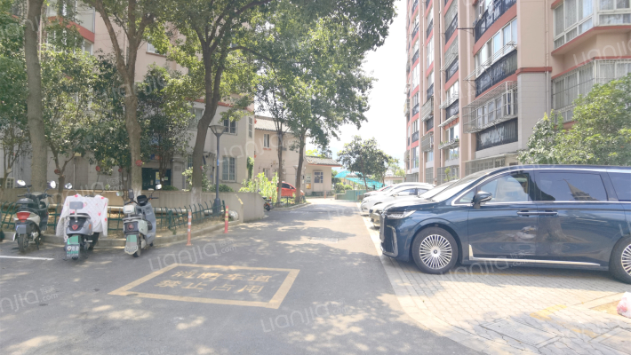 禾嘉苑小区外景图