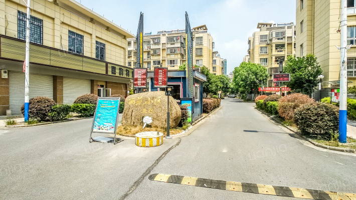 丽苑小区北区外景图