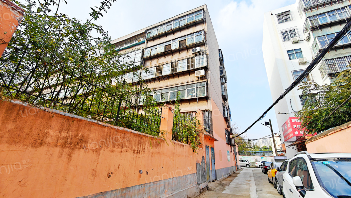 泰安市化轻局三友宿舍外景图