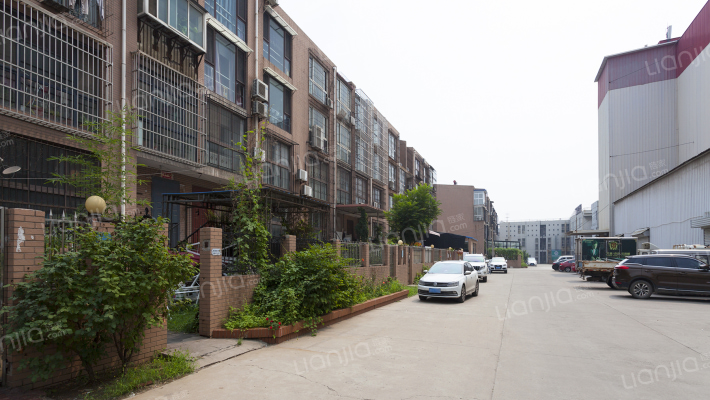 新天地购物乐园商住楼外景图