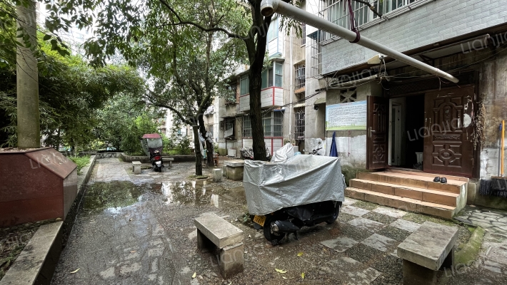 乌金路125号外景图