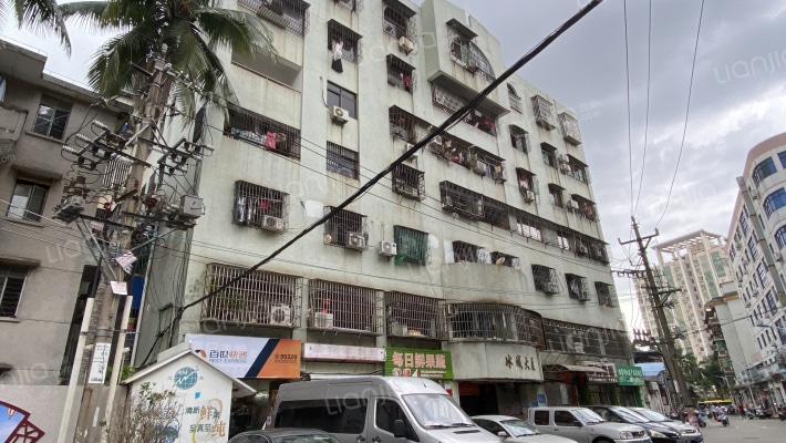 冰城大厦外景图