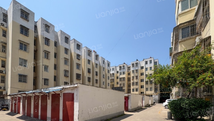 市建三分公司家属院外景图