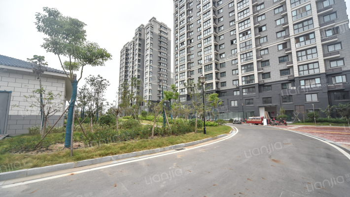 富贵春花园南区外景图