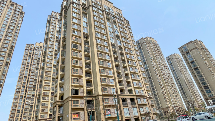 颍河水岸小区外景图