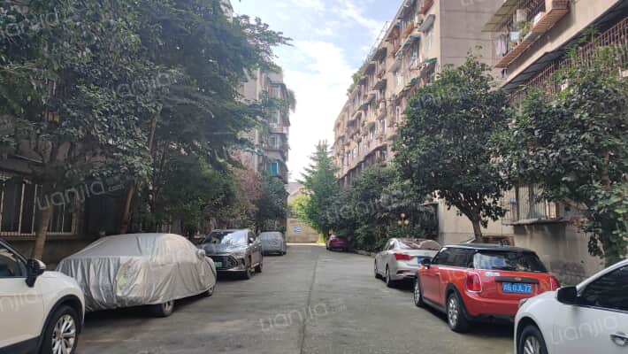 望丛西路82号外景图