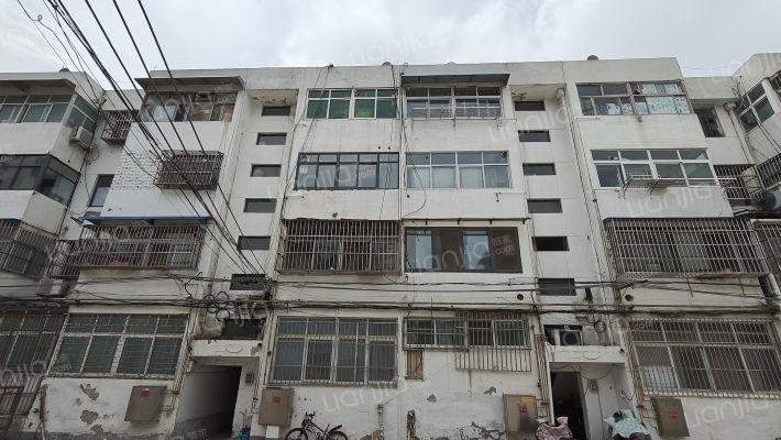 工商银行宿舍外景图