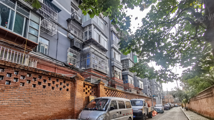 信义巷37号院外景图