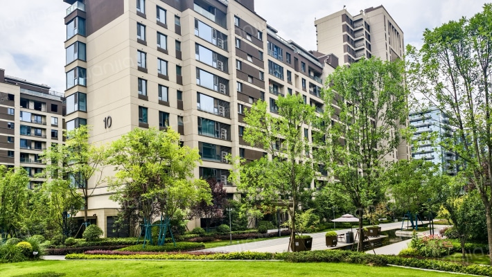 曲江九里西区外景图