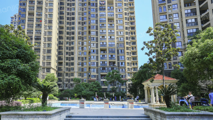 禹洲华侨城一期外景图