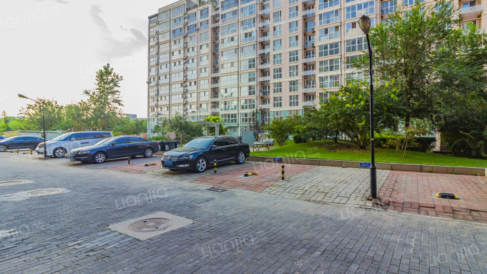 金地小区西区外景图