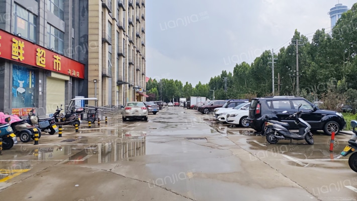 广杰龙湖金座外景图