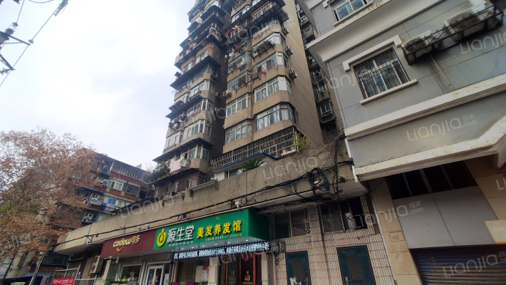 模范一村外景图