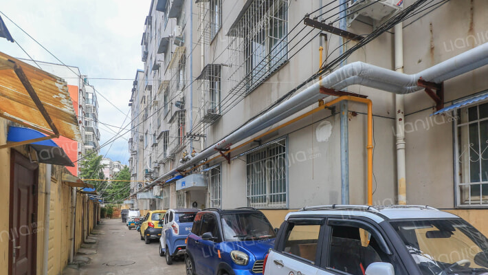 煤建公司家属院外景图