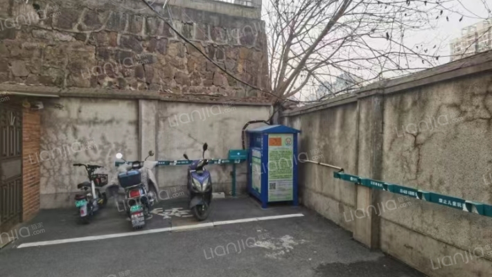 井岗派出所宿舍外景图