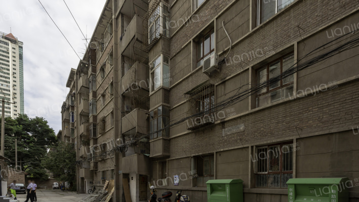 甘肃省电影公司家属院外景图