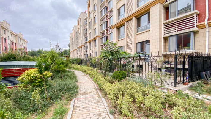 信诚龙锦园外景图