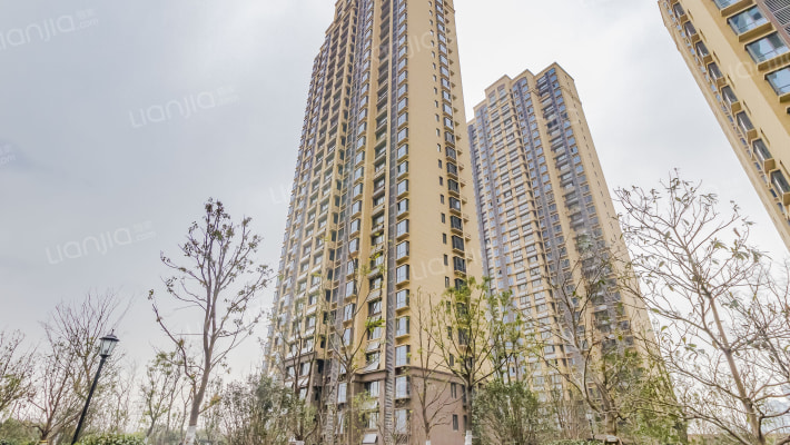 恒泰城品湖畔外景图