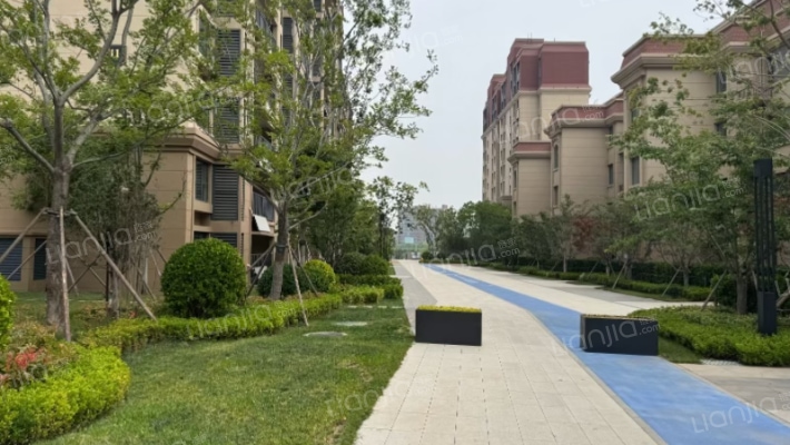 中铁建·青岛WELL健康城外景图