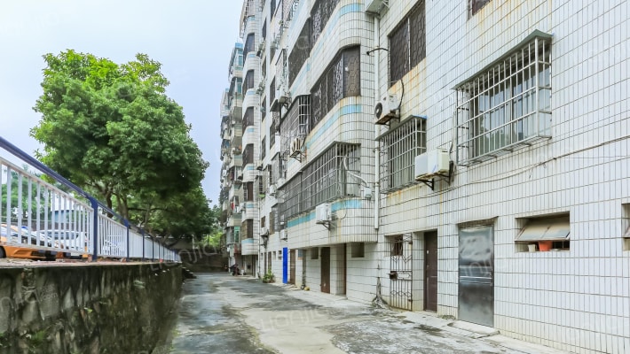 北部湾东路35号交警支队外景图