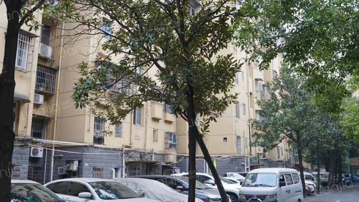 工行宿舍外景图