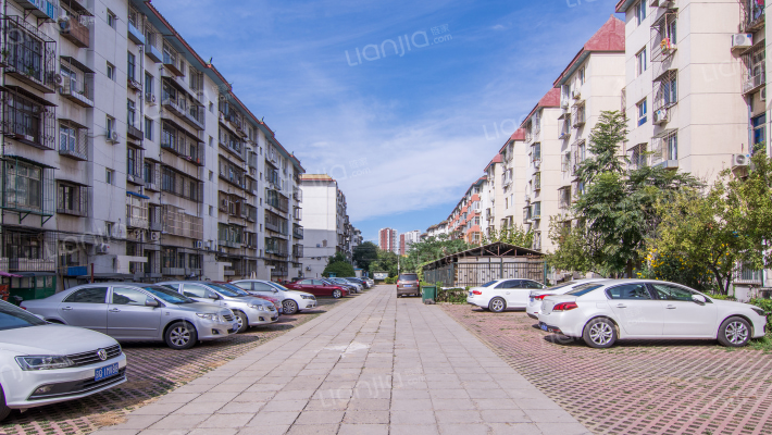 复兴里小区外景图