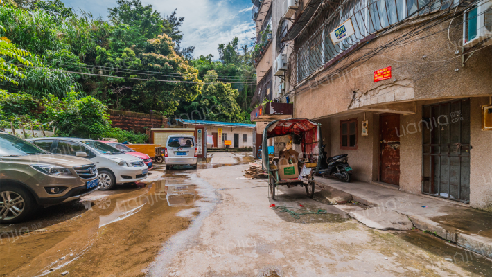 防城港务局第一住宅区外景图