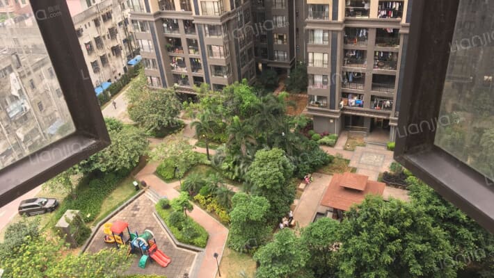 中天城市之门外景图