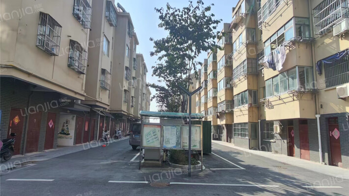 大桥公寓外景图