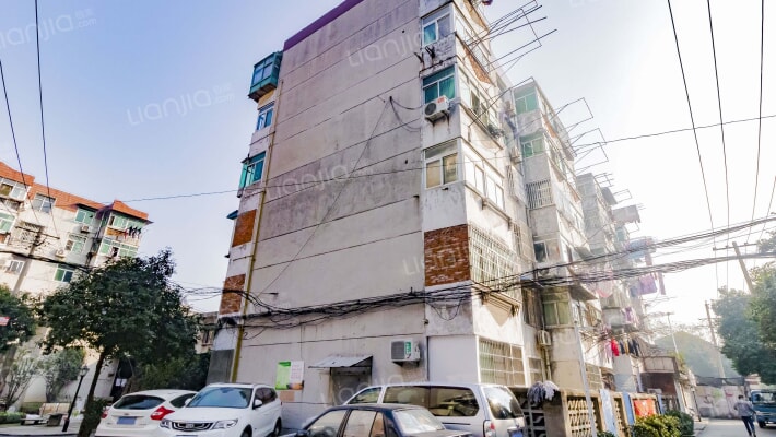 东安新村外景图