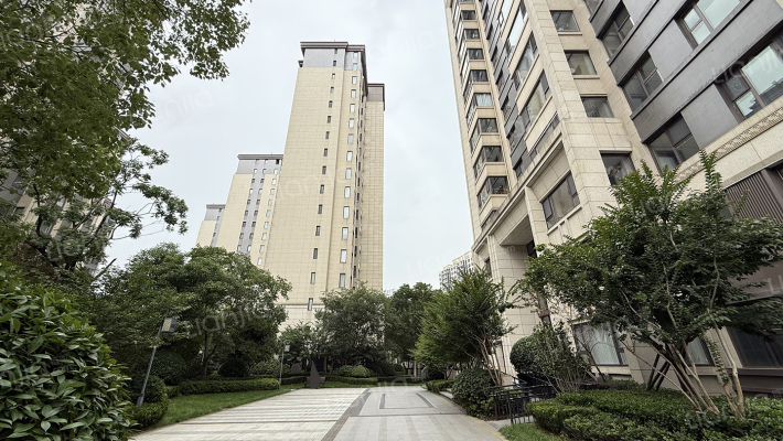 葛洲坝融创紫郡府外景图