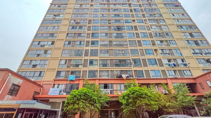 美达商贸中心外景图