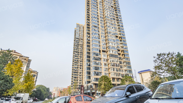 红星臻和苑外景图