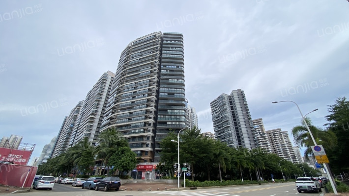 天地凤凰城外景图