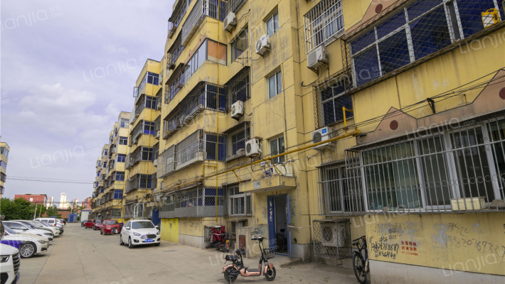 康宏新村外景图