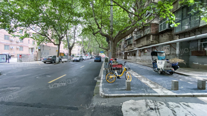 文体家属院外景图