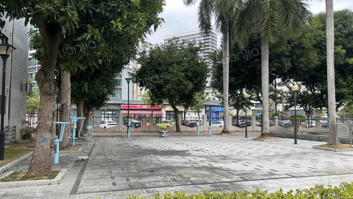 唐中路退休服务中心外景图