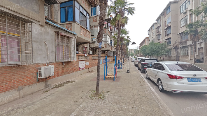 中铁十一局集团有限公司教育培训中心外景图