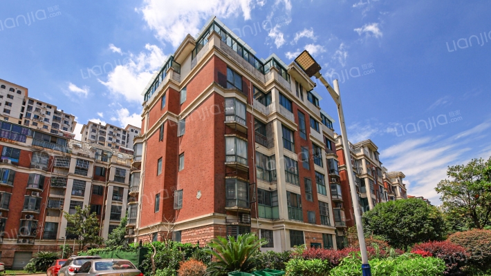 居住主题公园-象湖南郡小区外景图