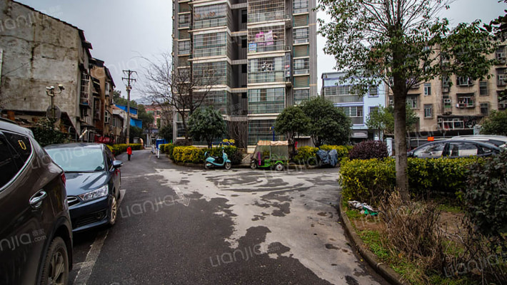 龙发小区外景图