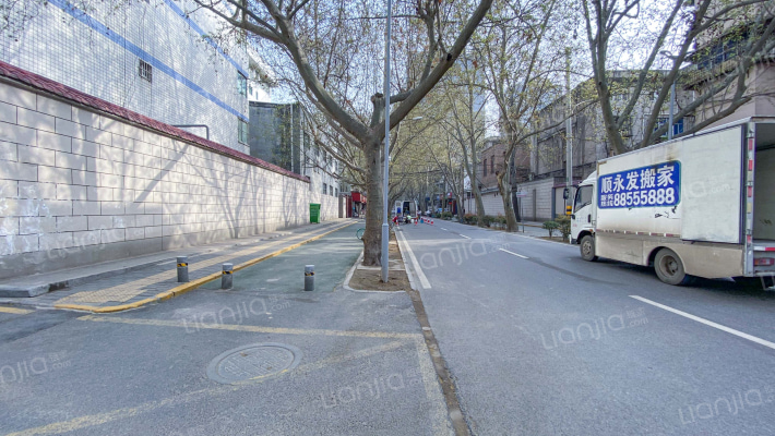 省交通学院住宅楼外景图